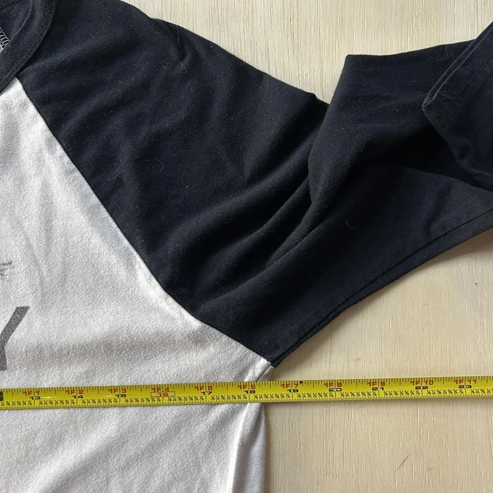P Dinky Raglan Shirt Mens Small White Black 3/4 Sleeve Graphic Tee T-Shirt